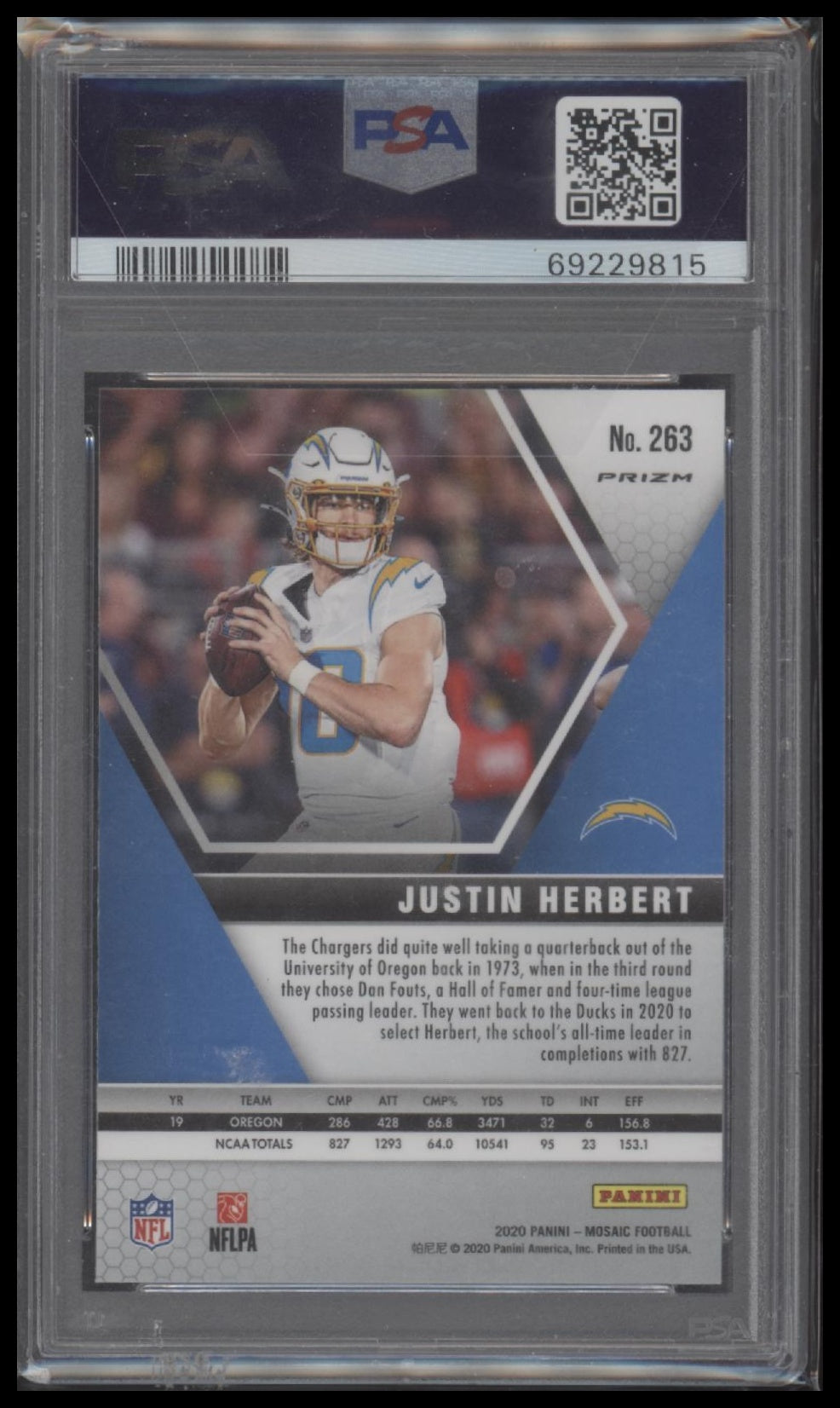 2020 Panini Mosaic Reactive Blue Justin Herbert 10 PSA #263